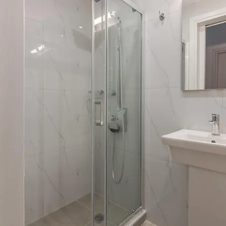 Leochares Lifestyle - Self Check-in Apartamento *